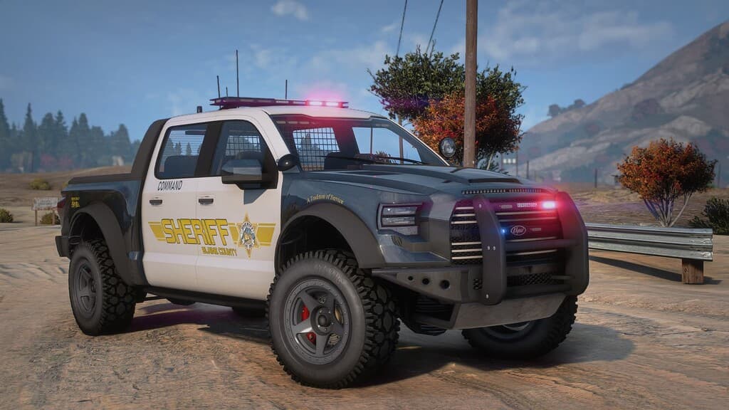 Lore-Friendly New Series Police Caracara 4x4 Cruiser